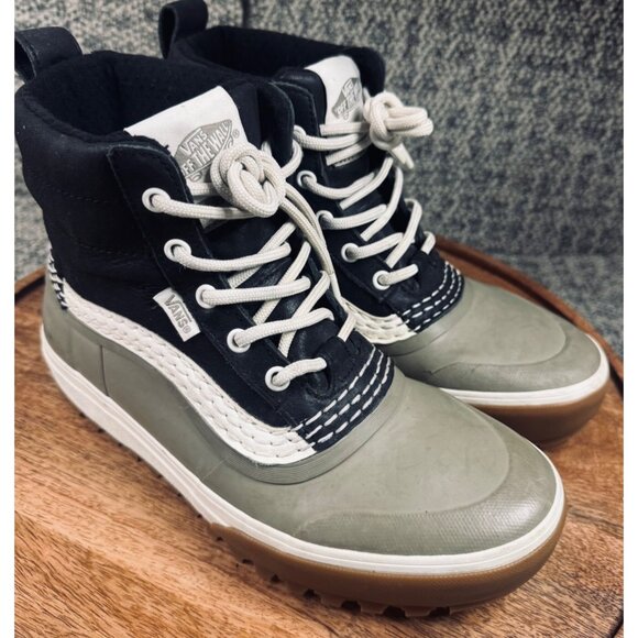 Vans Standard Mid Snow MTE Boots Size 7.5 US Mens Black & Green Weatherproof - Picture 1 of 11